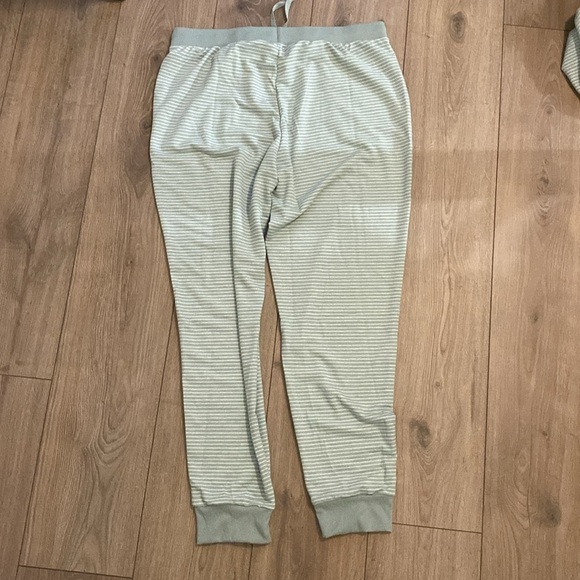 Spendid Mint Green Lounge Set - Picture 10 of 10